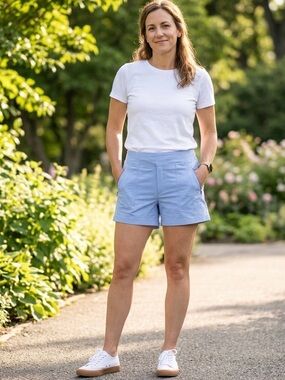 Athleta Trekkie North Short Women size 14